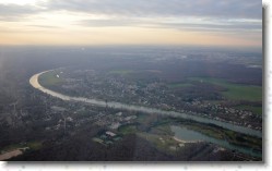 Laon (116) * Arrivée au Sud de la Seine au niveau de l'écluse de Bois-le-Roi. * 1600 x 992 * (308KB)