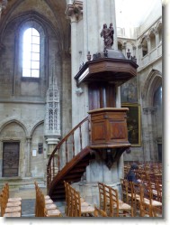 P1050052 * Chaire sculptée. * 1200 x 1600 * (464KB)