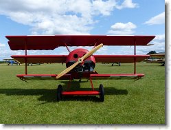 P1070604 * Autres avions de l�gende. * 1600 x 1200 * (519KB)