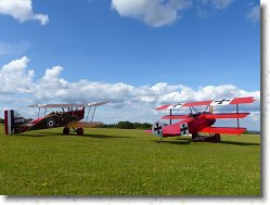 P1070761 * Autres avions de l�gende. * 1600 x 1200 * (474KB)