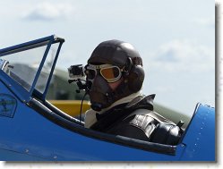 P1080673 * Pilote de Stearman. * 1600 x 1200 * (284KB)