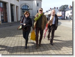 P1110446 * En revenant du marché de Blois ! * 1600 x 1200 * (541KB)