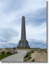 P1140651 * Le monument du Cap Blanc-Nez, départ de notre randonnée dans le site naturel des Deux-Caps. * 1200 x 1600 * (315KB)