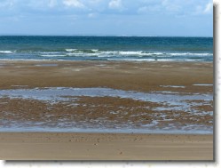 P1140772 * Sur la plage. * 1600 x 1200 * (495KB)